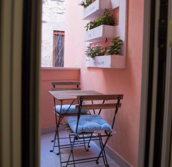 اتاق استاندارد, Bianca's Rooms