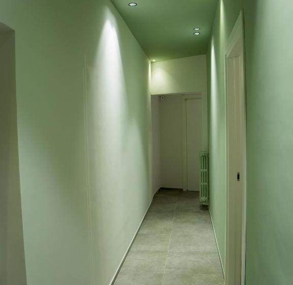 اتاق استاندارد چهار تخته, Bianca's Rooms