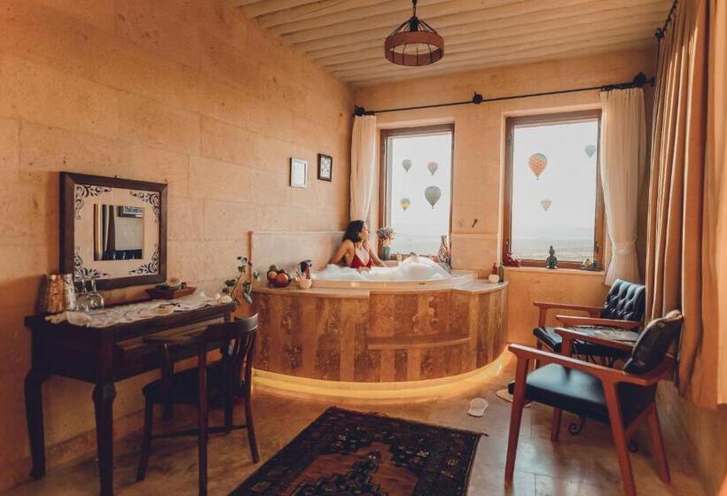 اتاق استاندارد با وان آب گرم, Peristyle Cave Cappadocia  Special Class