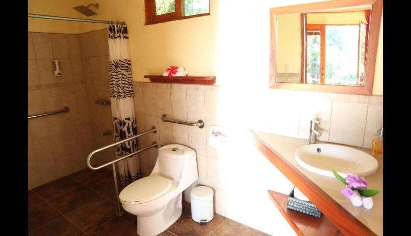 디럭스 룸 호수 전망, La Ceiba Tree Lodge