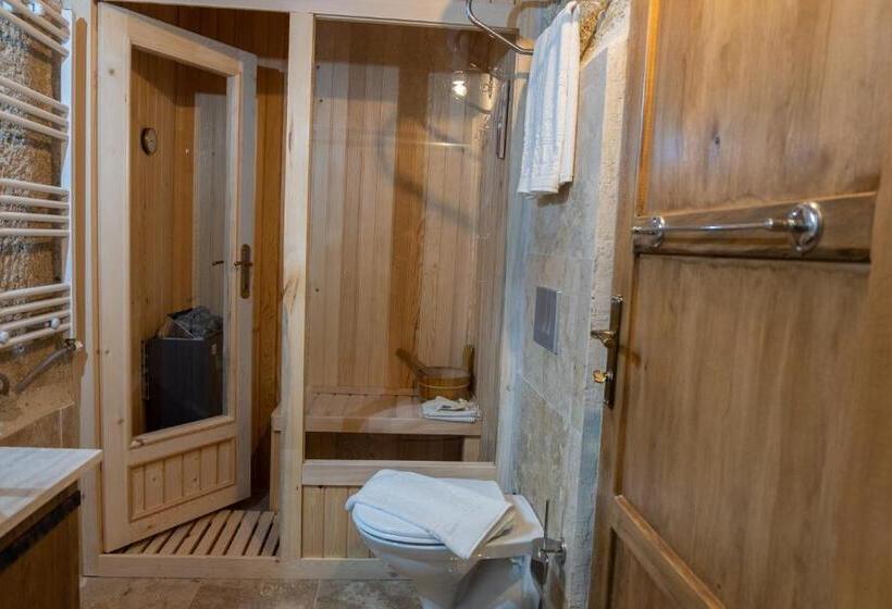 자쿠지 스위트, Grand Elite Cave Suites