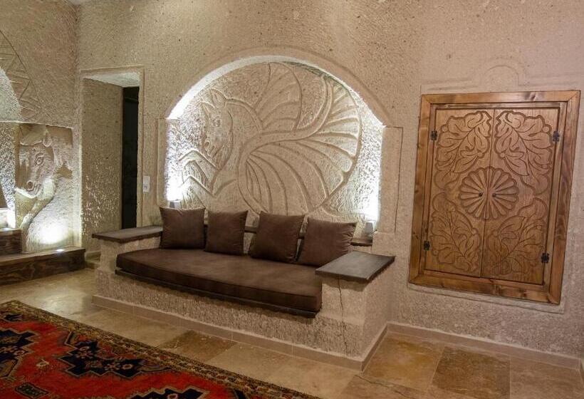 스위트 킹사이즈 침대, Grand Elite Cave Suites