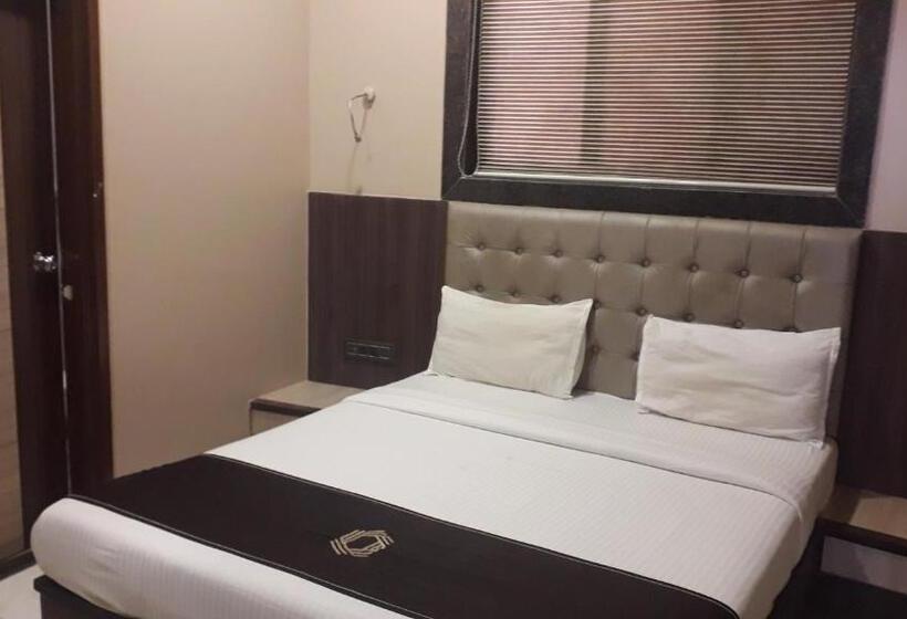 اتاق استاندارد با تخت بزرگ, Shine Hospitality Crown