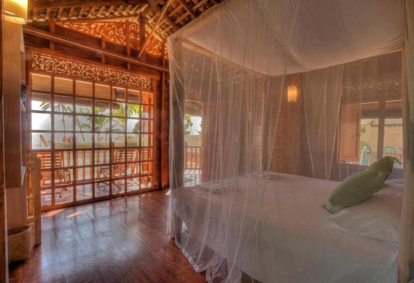 Номер Стандарт Вид на Сад, The Green Rooms Surf & Yoga Camp   On The Beach   Prime Location Renovated 2024