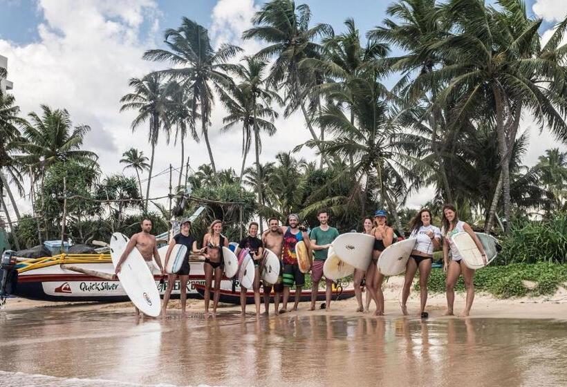 Номер Стандарт, The Green Rooms Surf & Yoga Camp   On The Beach   Prime Location Renovated 2024