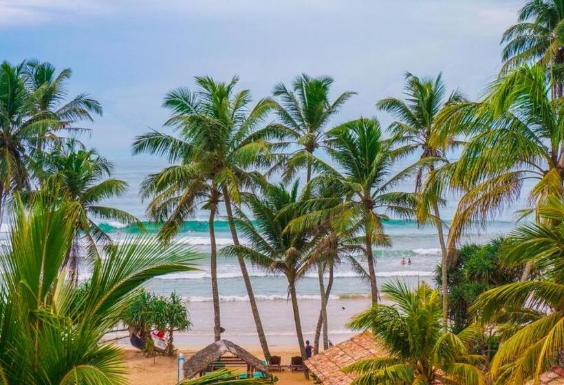 Номер Deluxe Вид на Море с Балконом, The Green Rooms Surf & Yoga Camp   On The Beach   Prime Location Renovated 2024
