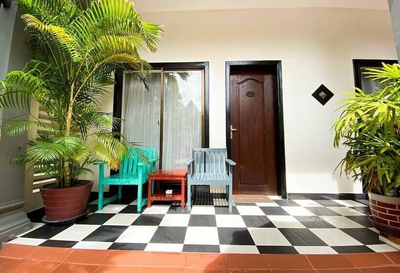 اتاق لوکس با چشم‌انداز استخر, Asanak D Angkor Boutique