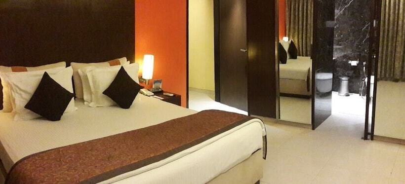 جناح, Citrus Hotel Lonavala