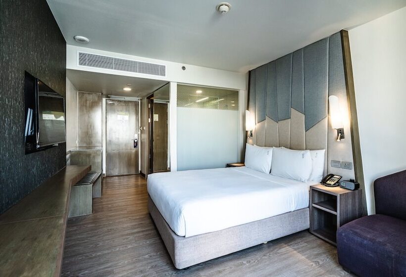 Номер Стандарт, Holiday Inn Express Bangkok Sukhumvit 11, An Ihg