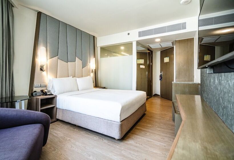 Номер Стандарт Двуспальная Кровать, Holiday Inn Express Bangkok Sukhumvit 11, An Ihg