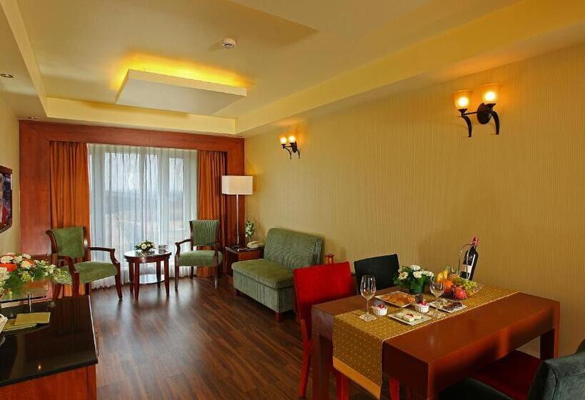 سوئیت پریمیوم, La Classic  Attibele, Hosur