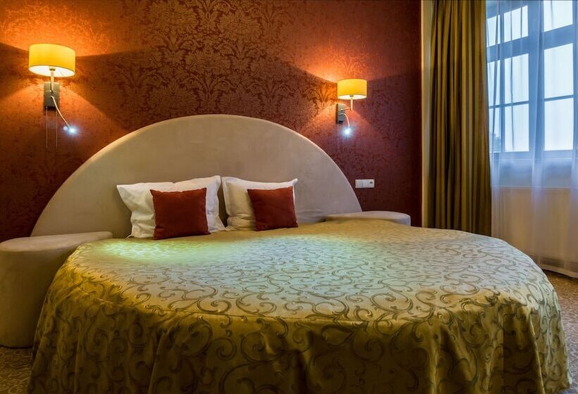 Апартаменты 1 Спальня, Zamek Gniew   Hotel Rycerski