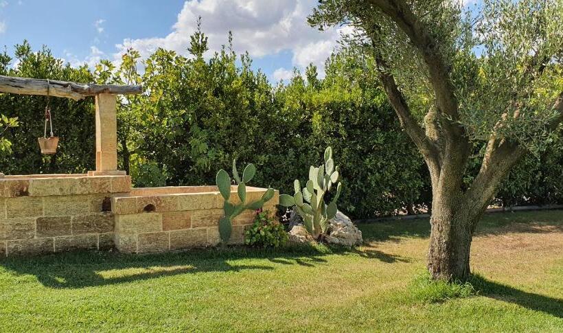غرفة قياسية ثلاثية مطلة علي الحديقة, Agriturismo La Rondine