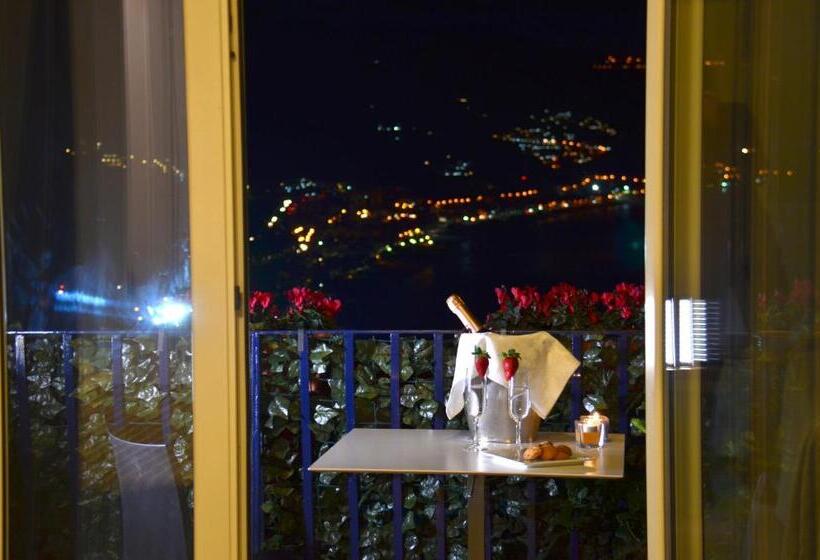 Triple Room Sea View, Athena Charming Rooms