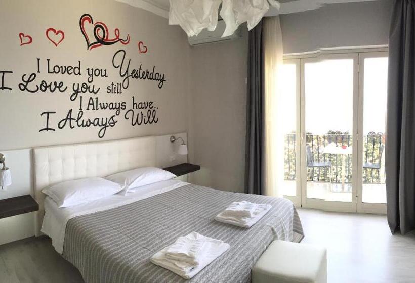 غرفة قياسية سرير كينج, Athena Charming Rooms