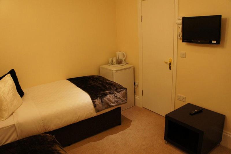 اتاق استاندارد یک نفره, Sapphire Hotel London