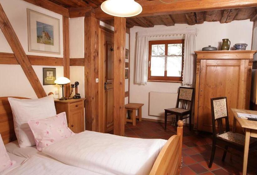 Номер Стандарт, Und Gasthof Ritter St. Georg