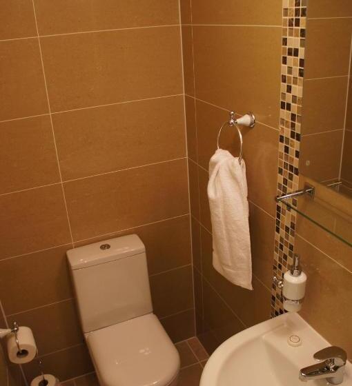 اتاق استاندارد یک نفره, Sapphire Hotel London