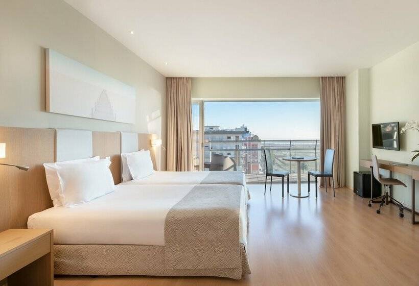 Номер Стандарт, Eurostars Oasis Plaza