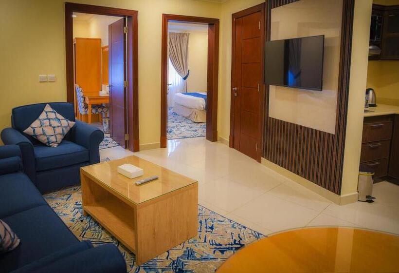 Люкс Семейный 2 Спальни, Tala Inn Hotel Corniche Dammam