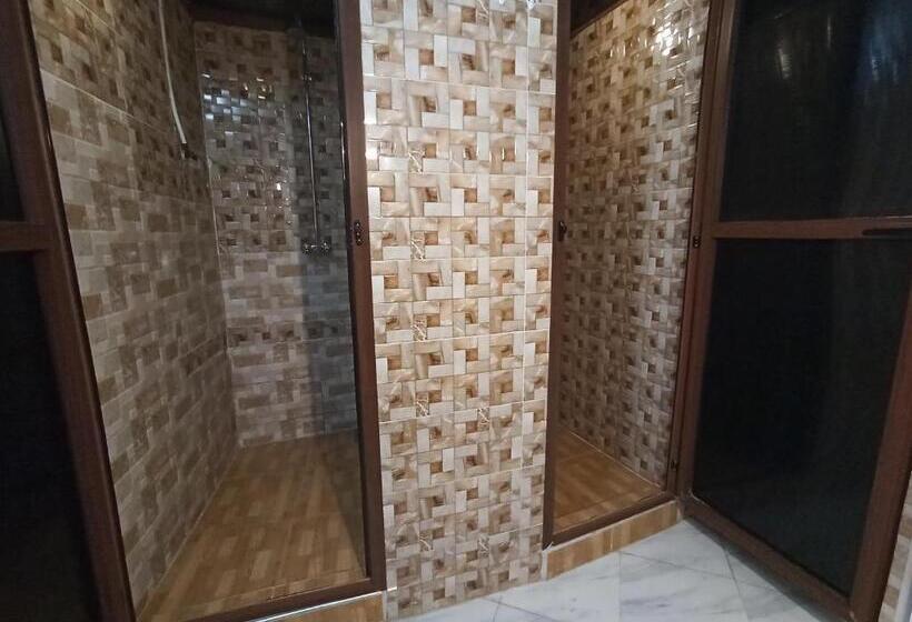 سرير فى غرفة مشتركه, Happy Surf Hostel