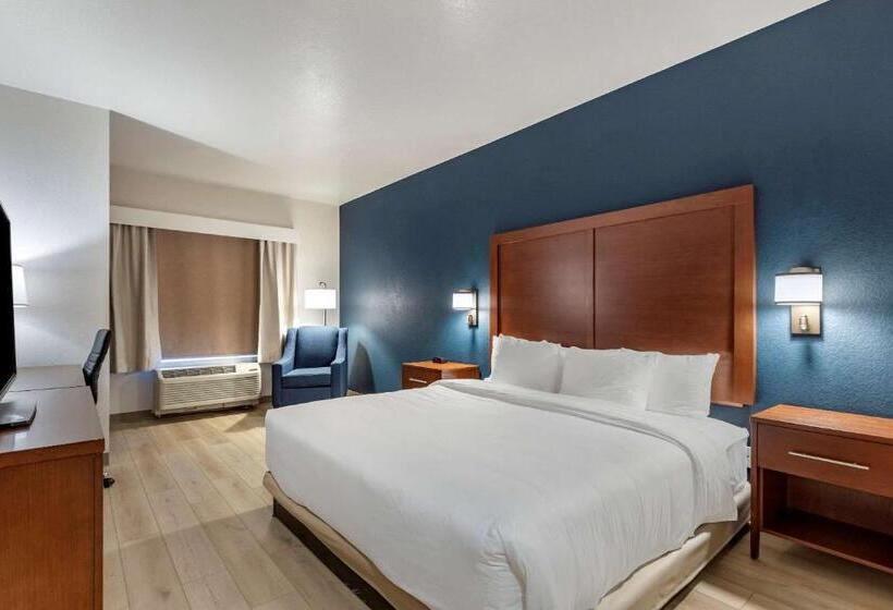 Стандартный Номер Кровать Кинг, Comfort Inn & Suites Bennett