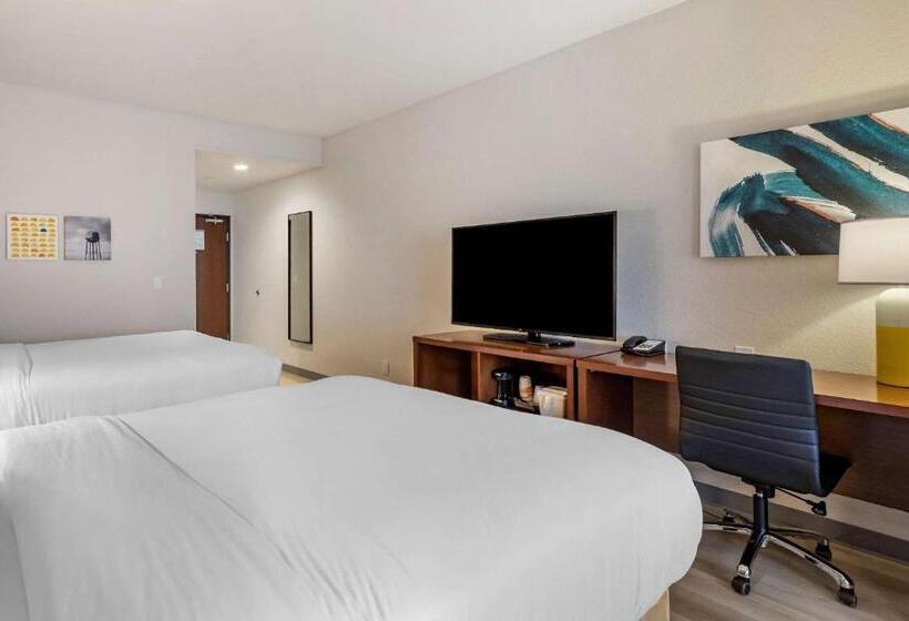 Номер Стандарт Адаптированный для Инвалидов, Comfort Inn & Suites Bennett