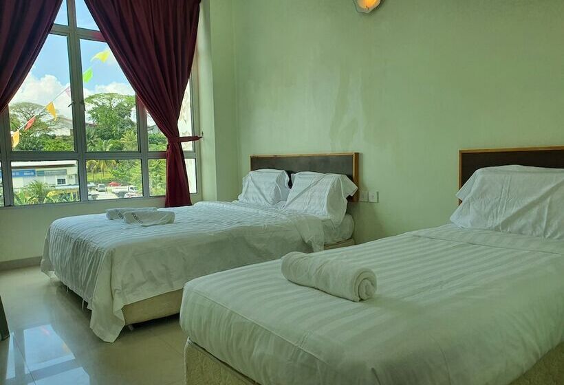 Трехместный Номер Deluxe, Good View Inn By Oyo Rooms