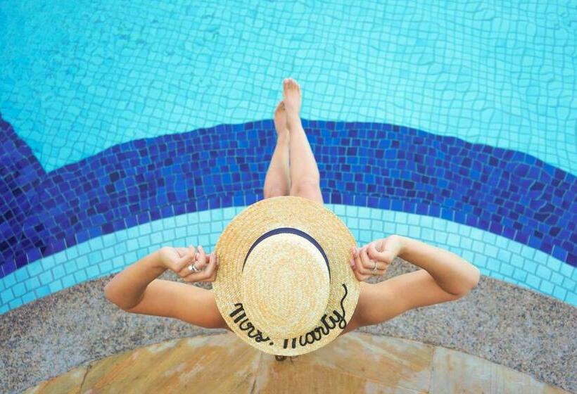 스탠다드 룸 킹사이즈 침대, Fairmont Ajman
