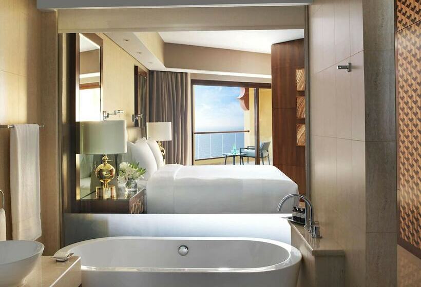 주니어 스위트, Fairmont Ajman