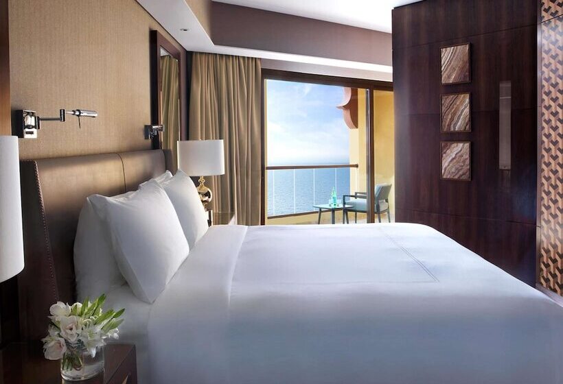 주니어 스위트, Fairmont Ajman