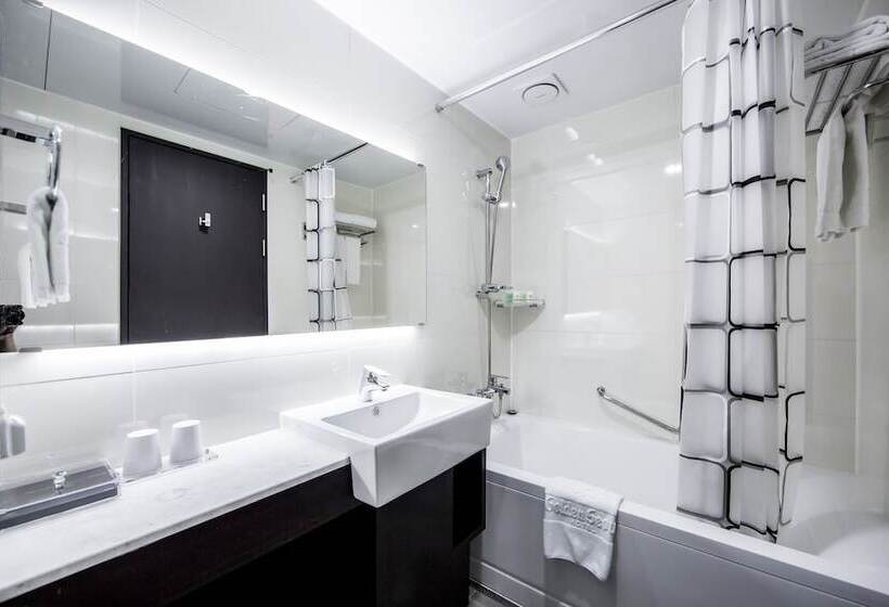 Quarto Familiar, Golden Seoul
