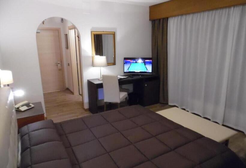 컴포트 룸, Trento
