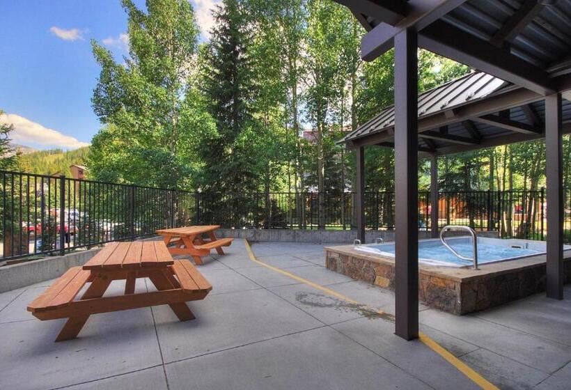 استودیوی استاندارد, Mp522 Mountain Plaza Hotel Room