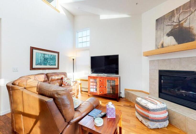 침실 3개 아파트, Wildernest Gore Trail Condo