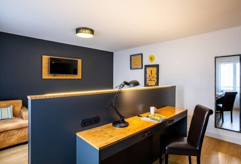 ジュニアスイート, Best Western Plus Suitcase Paris La Defense