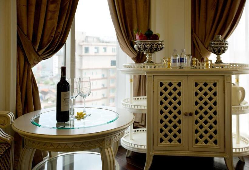 اتاق لوکس, Eldora
