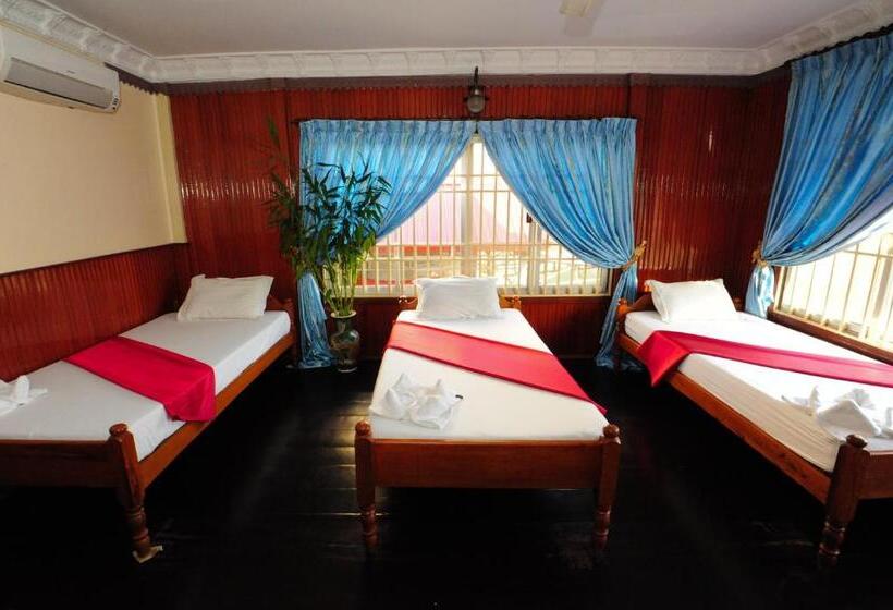 Номер Стандарт Трехместный, Okay Guesthouse Phnom Penh