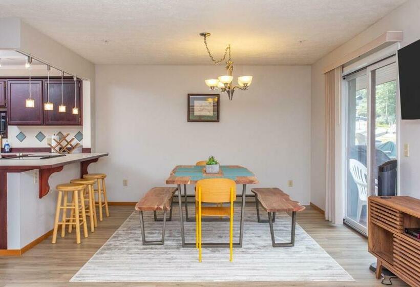 Апартаменты 1 Спальня, Timberline 208
