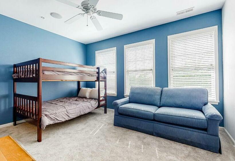 Апартаменты 3 Спальни, Bayside Resort     38047 Boxwood Terrace #101