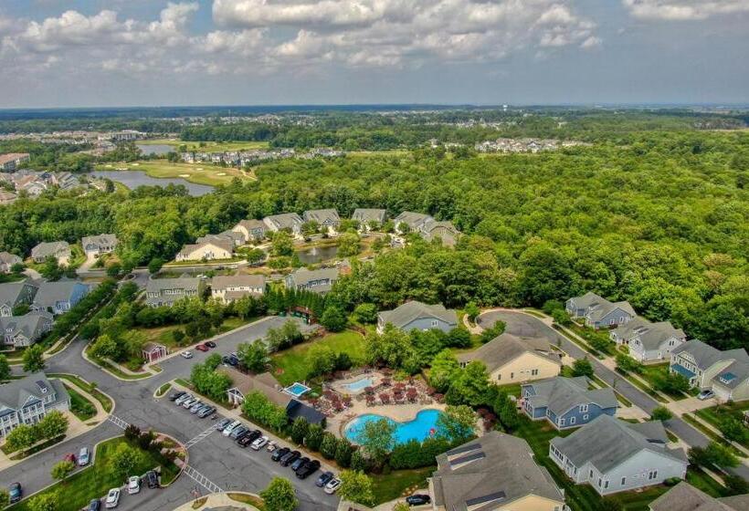 Апартаменты 3 Спальни, Bayside Resort     38047 Boxwood Terrace #101