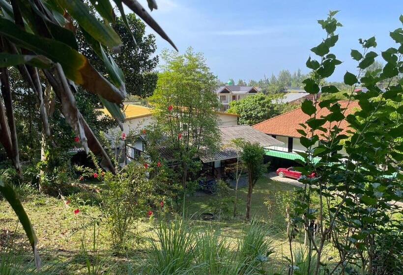 Бунгало Стандарт Вид на Сад, Chalisa Bukit House Lanta
