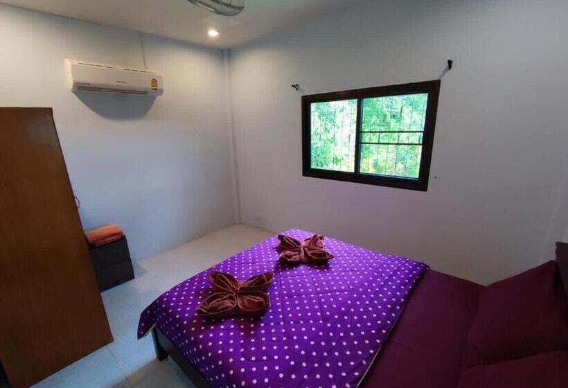 Бунгало Стандарт, Chalisa Bukit House Lanta