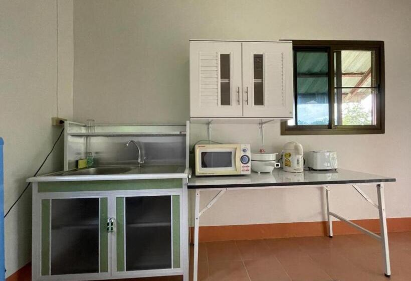 Бунгало Deluxe, Chalisa Bukit House Lanta