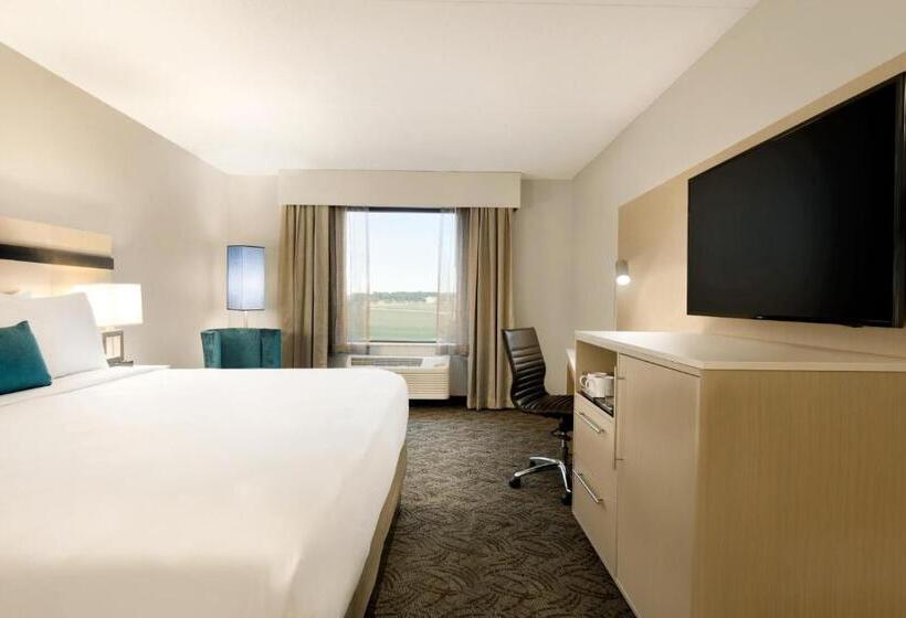 Номер Стандарт Кровать Кинг Адаптированный для Инвалидов, Holiday Inn   Bloomington   Normal, An Ihg