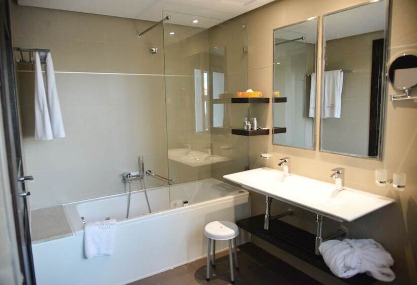 اتاق سوپریور یک تخته, Samarons Hotels