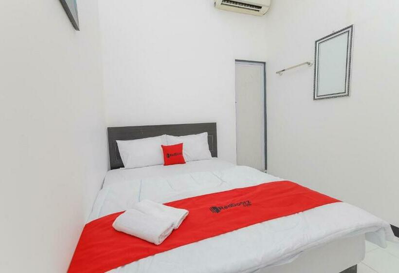 اتاق استاندارد, Reddoorz Near Mayapada Hospital Surabaya