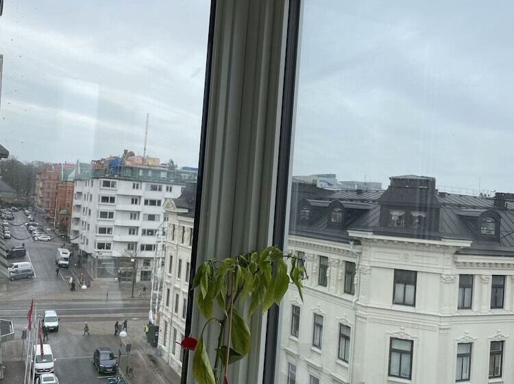 غرفة قياسية فردية حمام مشترك, Le Mat B&b Goteborg City