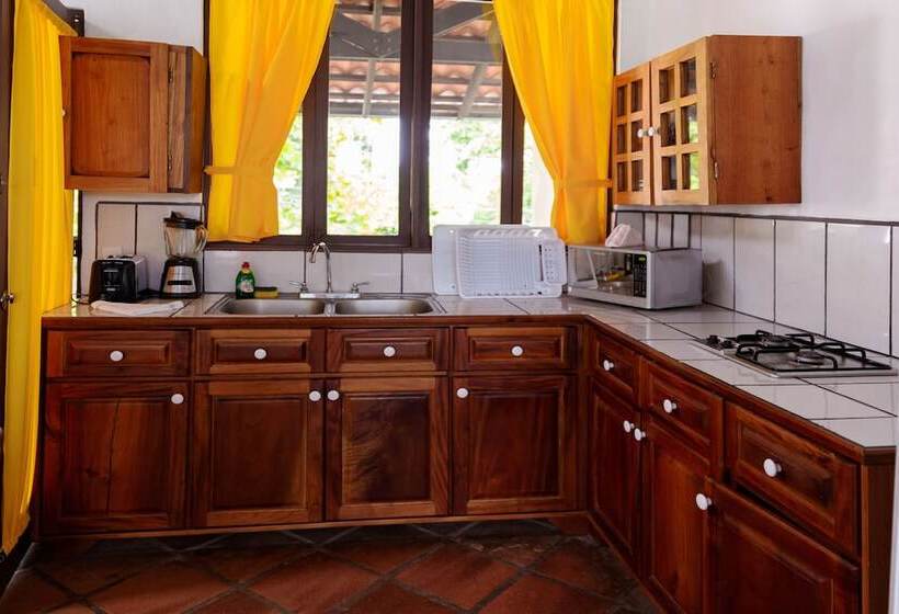 Вилла Deluxe 2 Спальни, Villas Mymosa