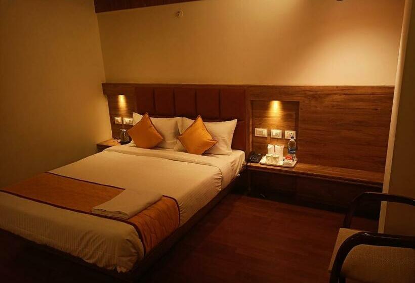 Номер Deluxe, Golden Peaks Hotel & Restaurant